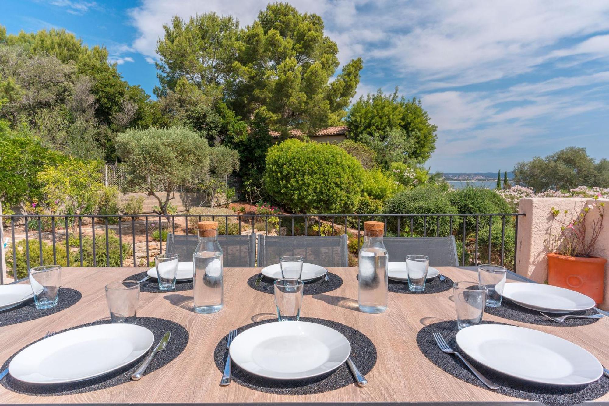 Villa Vue Mer Presqu'Ile De Giens Avec Piscine Hyeres Exterior photo